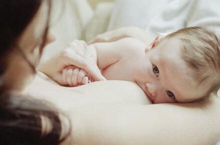 母乳分析仪：母乳喂养对宝宝和妈妈的影响